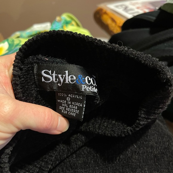 Vintage Style & Co Petite Sweater, Size 8 - Picture 3 of 3